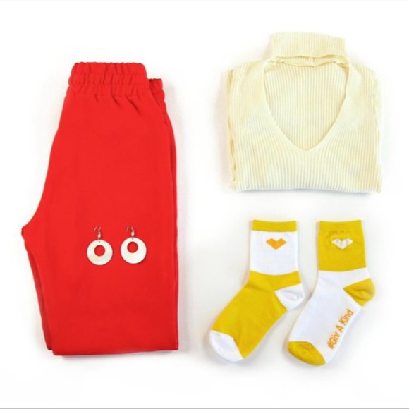 organic cotton, new, crew socks, heart design, mismatch style, size 6-12, unisex - Picture 5 of 6